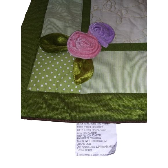 Cracker Barrel Old Country Rabbit Quilt Family Raised On Love 50 x 60 Inch Flora - Picture 4 of 10